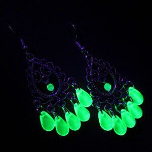Uranium glass drop dangle earrings